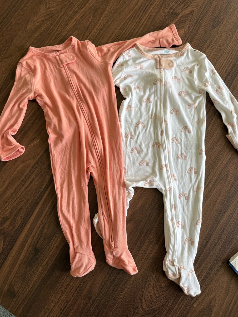 cloud island Peach White Rainbow Footed Pajama Set 2 6-9 months butter soft nwt